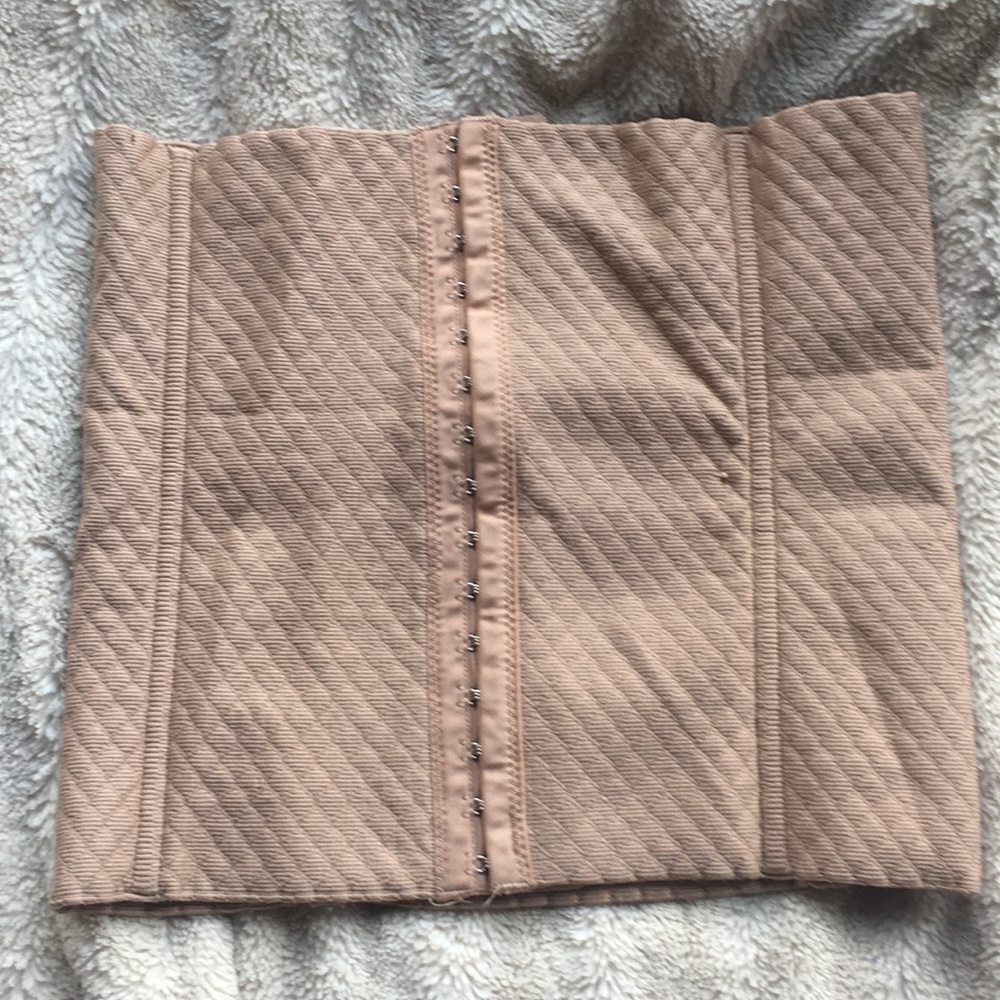 Woman’s tan waist trainer (large)
